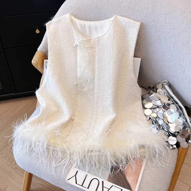 2025春秋新款新中式国风刺绣马甲拼接鸵鸟毛轻奢坎肩提花马夹女潮