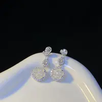 翡翠白冰花朵耳饰 气质时尚款耳饰