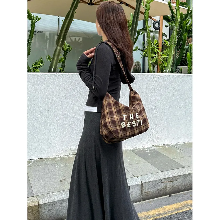 BYZZ秋冬新款时尚通勤帆布包单肩包大容量斜挎包复古格子托特包女