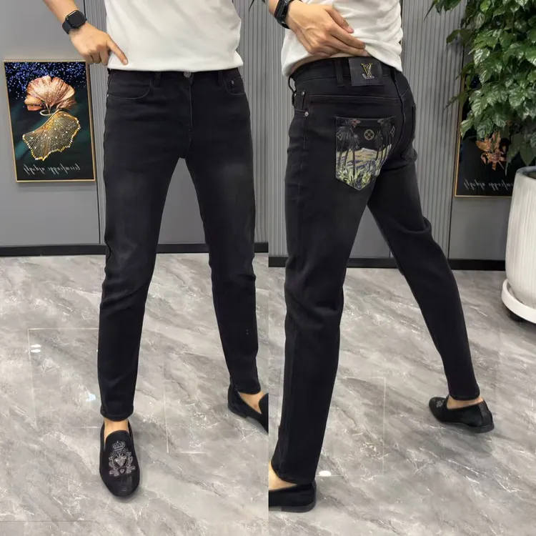 男士长裤秋季黑色显瘦时尚印花牛仔裤男弹力百搭舒适修身小脚裤男