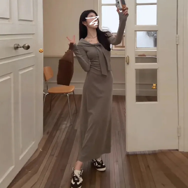 新款早秋温柔气质拼接系带长袖针织连衣裙女收腰显瘦中长裙街头潮