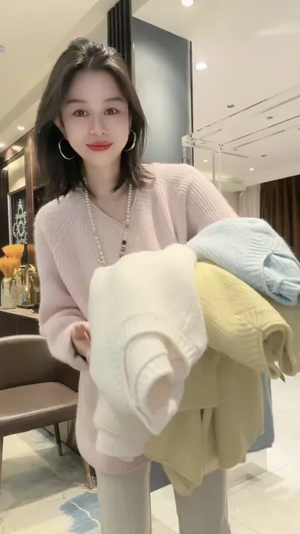 秋冬纯色V领针织衫女宽松休闲百搭中长款慵懒风软糯保暖长袖毛衣