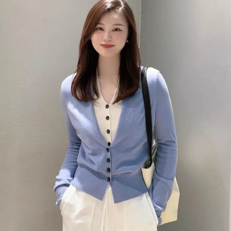 哥弟阿玛施正官方2025秋季新款V领假两件拼接针织开衫女洋气小衫