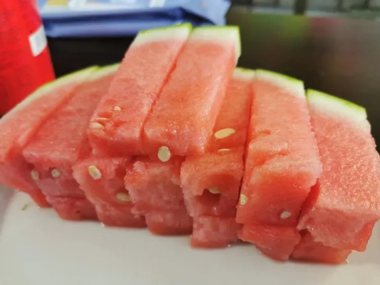 【顺丰包邮产地直达】山西运城藤上自然熟美都麒麟西瓜7-9斤/个