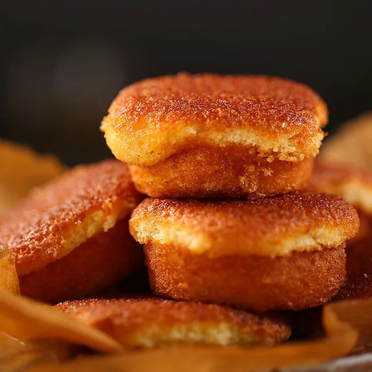 贵州遵义老式鸡蛋糕早晚餐小吃糕点传统老蛋糕