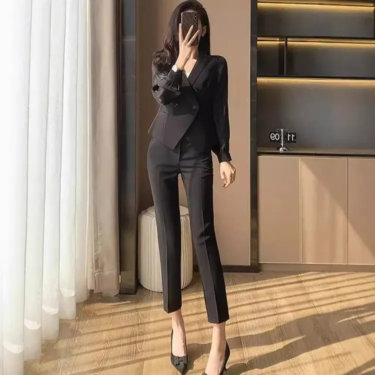 卡其色职业西装套装女2025新款休闲时尚气质女神范小西服套装