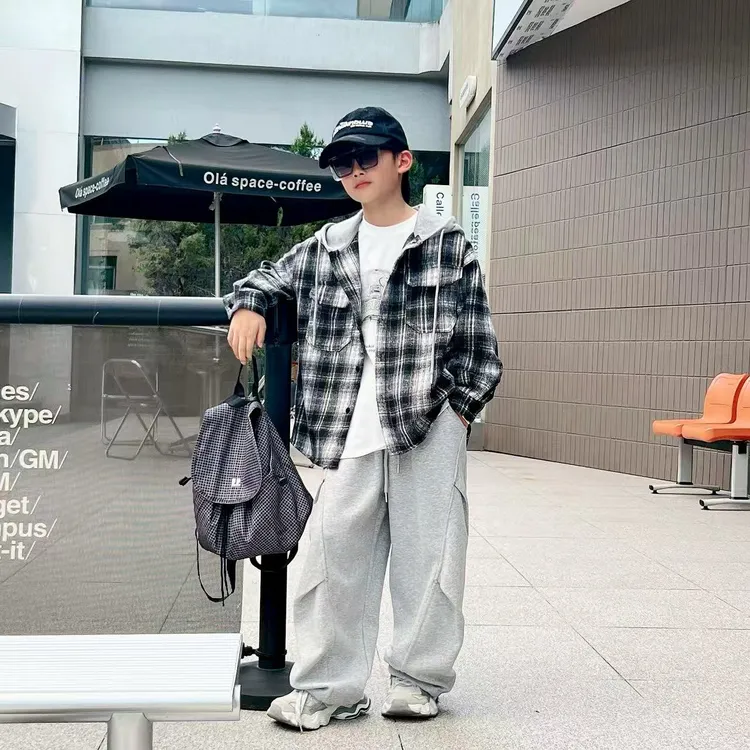 【嘟妈童装】2025男童秋季新款格子连帽衬衫中大儿童外套1006