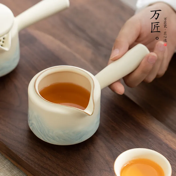 米黄远山侧把公道杯陶瓷分茶器陶瓷柄防烫手功夫茶具茶海公杯匀杯