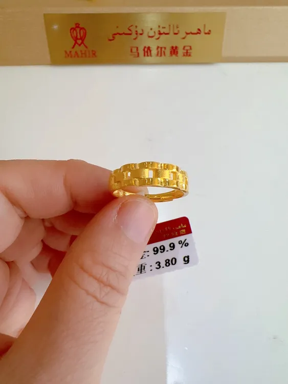 足金戒指3.80克（810/克）实心 活口