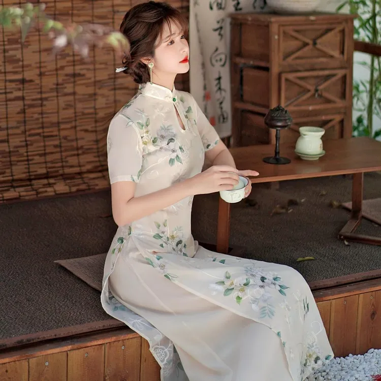 新中式改良旗袍连衣裙女夏2024新款清冷感国风重工薄荷绿淑女裙子