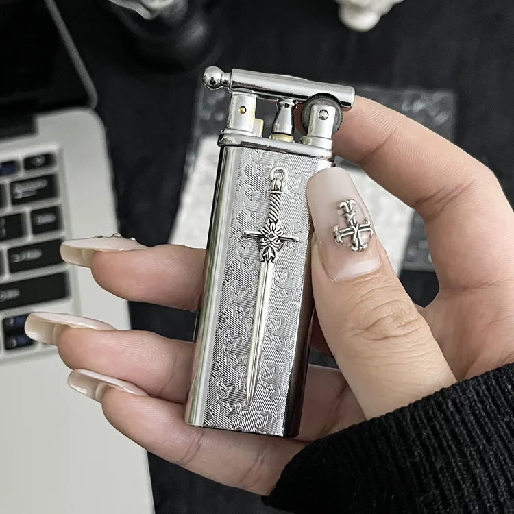 ins原创手作高颜值宝剑复古充气明火金属打火机送男女生礼物小众