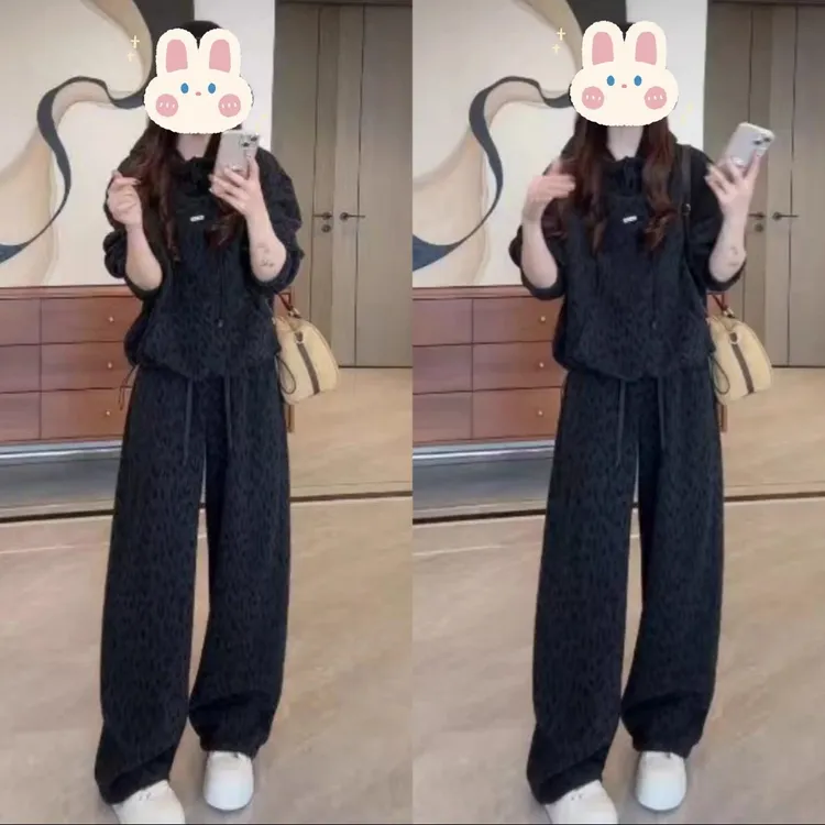 孕妇秋冬套装2025韩版时尚休闲豹纹加厚加绒连帽上衣搭配直筒裤子