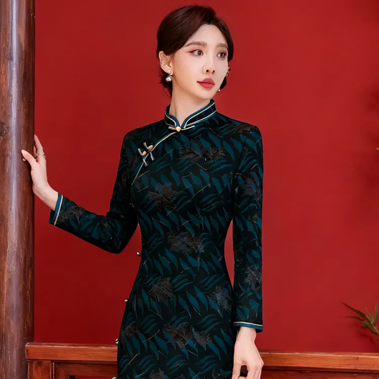 绝美新中式旗袍2025新款秋冬改良上海妈妈连衣裙国风礼服日常可穿