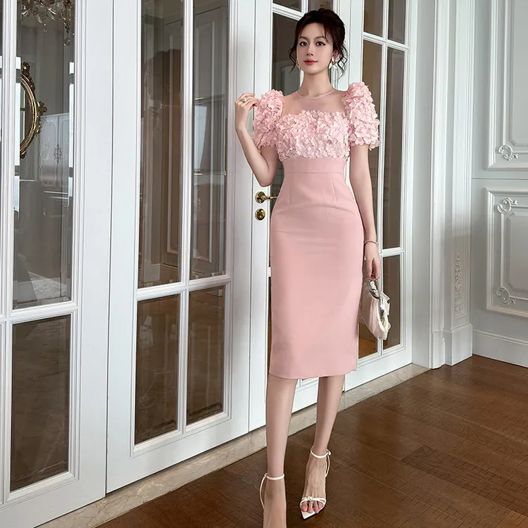 婷婷衣恋51172夏季新款时尚设计感圆领泡泡袖修身收腰包臀连衣裙