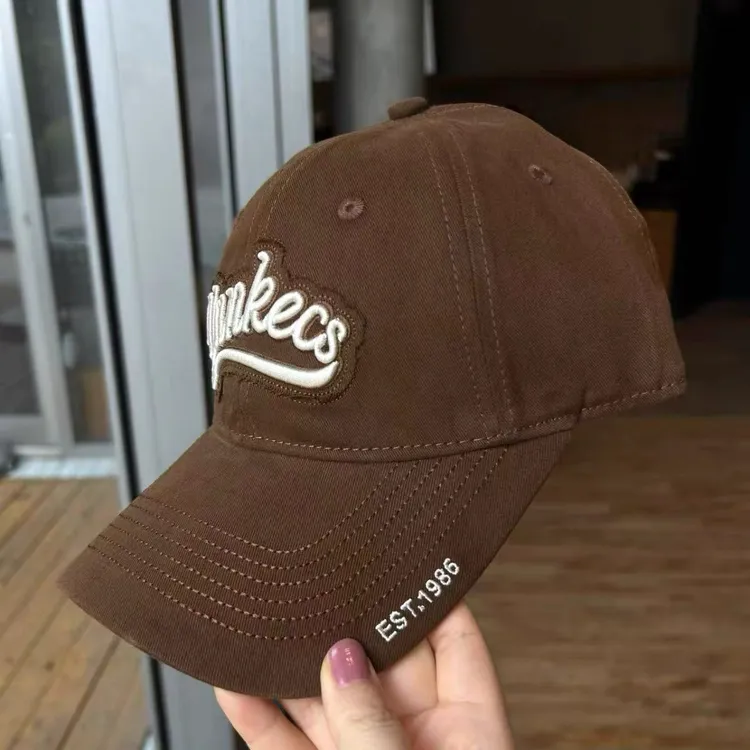 秋冬美式复古棒球帽女时尚休闲百搭字母弯檐鸭舌帽软顶情侣帽子男