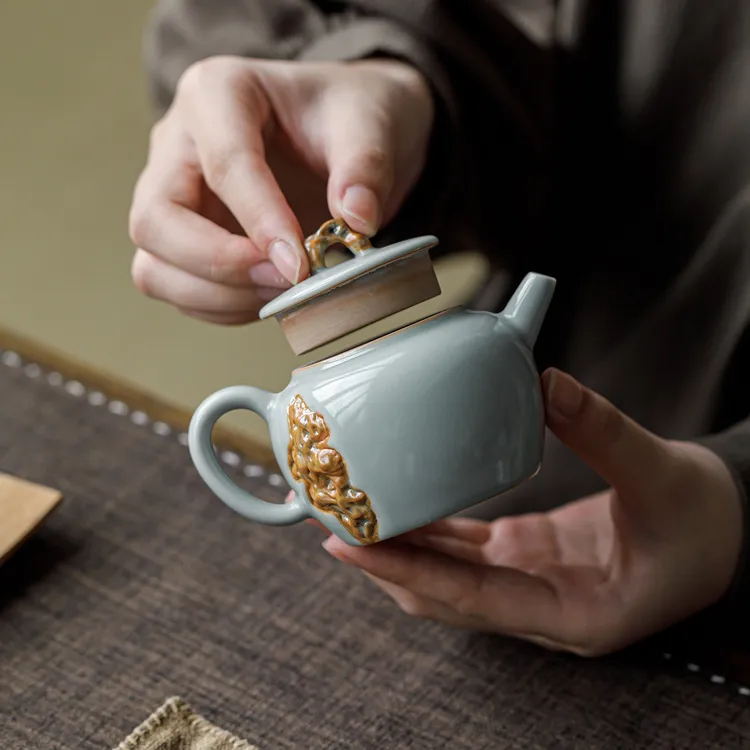 天青色汝窑浮雕泡茶壶单壶中式家用复古陶瓷手工泡茶器功夫茶具