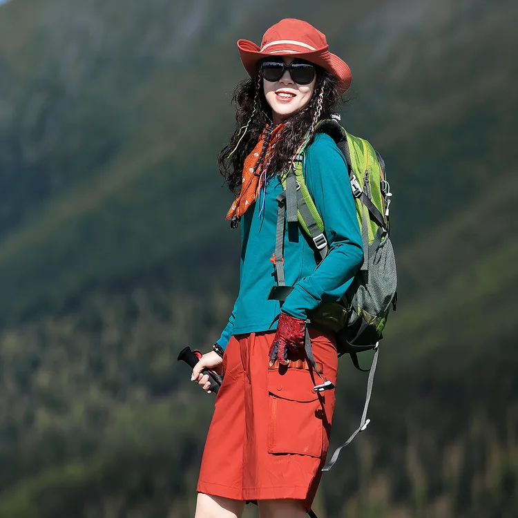 雪丘岛户外新款圆领速干衣运动休闲合身显瘦透气打底长袖T恤女款