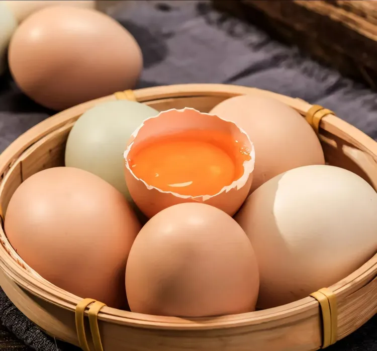 60枚清远麻鸡五谷杂粮散养初生当日鲜农家鸡蛋新鲜（每枚25克左右）