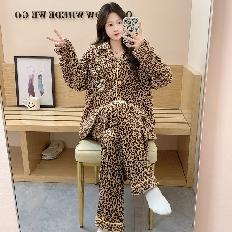 高级感秋冬睡衣女长袖长裤豹纹卡通冬季法兰绒保暖爆款家居服套装
