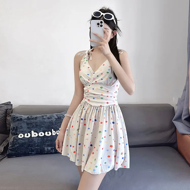 简约新款泳衣女裙式吊带夏季拼接连衣裙小清新法式刺绣平角保守