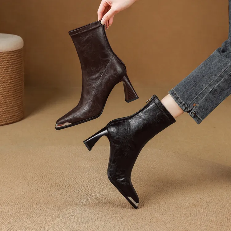 7cm/2025秋冬新款气质粗跟高跟英伦风短靴方头简约百搭弹力瘦瘦靴
