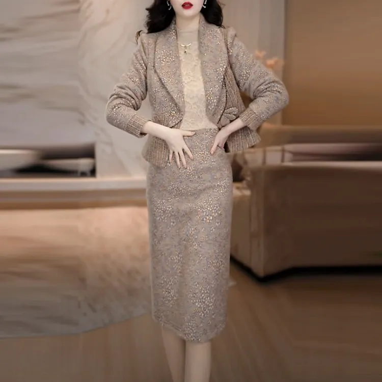 贵妃绒加厚套装裙2025秋冬季新款时尚高贵保暖加厚两件套连衣裙子