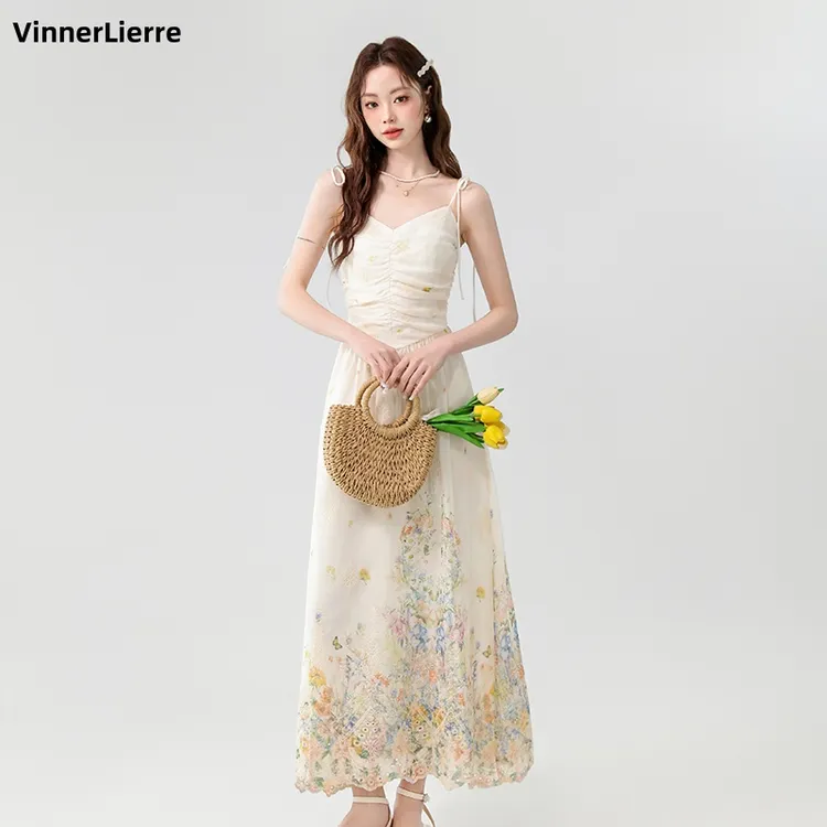 薇妮诺夏季新法式浪漫V领刺绣印花收腰显瘦长款吊带裙秋冬连衣裙