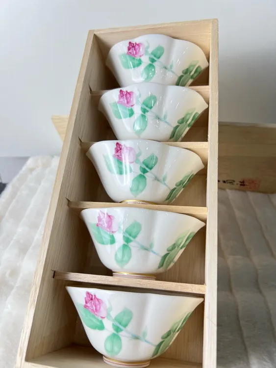 香兰社双色玫瑰异形小盏 可当公道 全新原盒