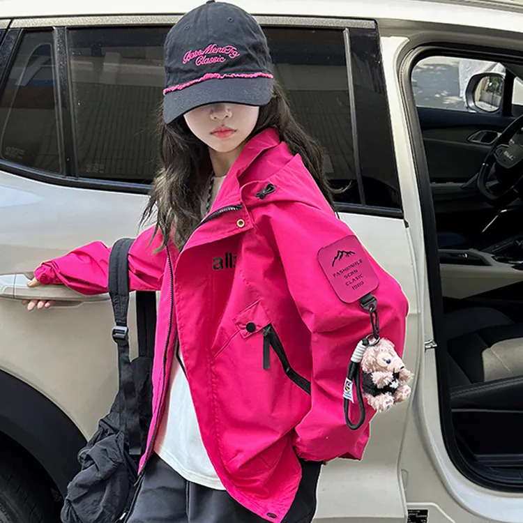 女童秋装外套2025新款韩范时髦中大童亮色系潮酷三合一冲锋衣外套