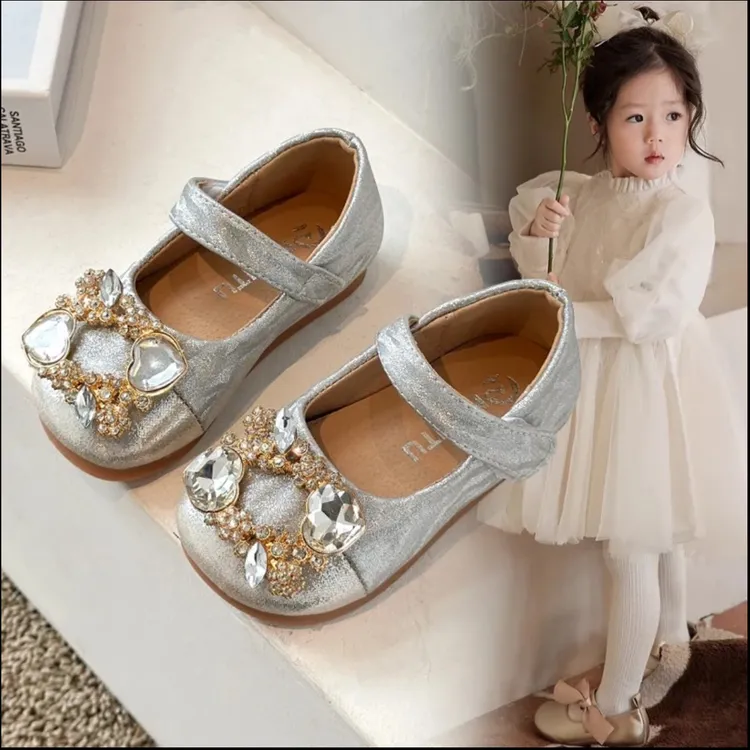 女童水钻公主鞋2025春夏季女童时尚小女孩洋气百搭小皮鞋演出儿童