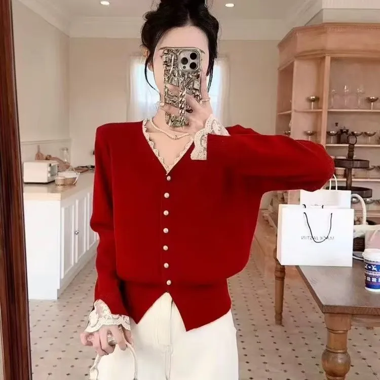 法式高级感V领蕾丝边针织衫毛衣开衫女宽松百搭打底衫减龄外套