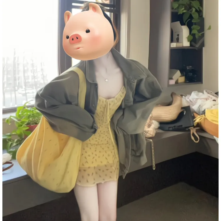 开春穿搭复古水洗牛仔外套套装女早春新款度假风减龄吊带连衣裙子