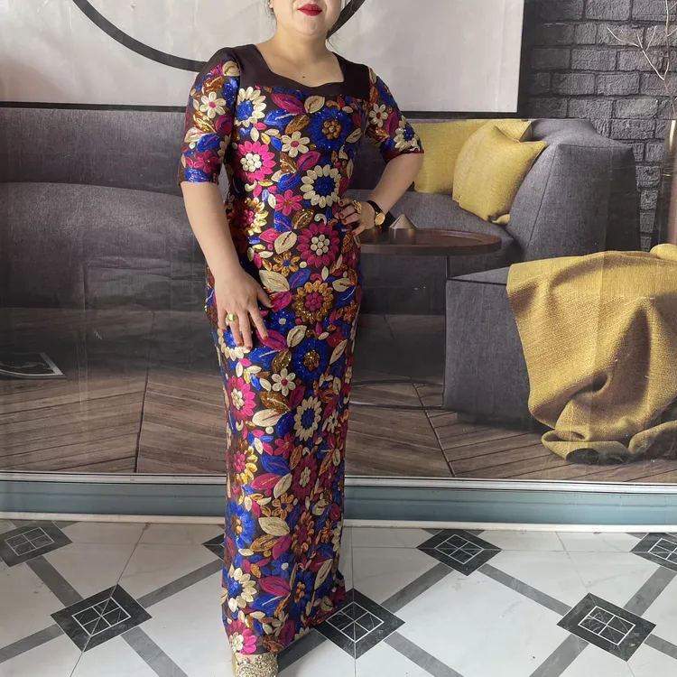 گۈللۈك پىستان. 扣改良版优雅气质中袖旗袍女收腰显瘦睡裙