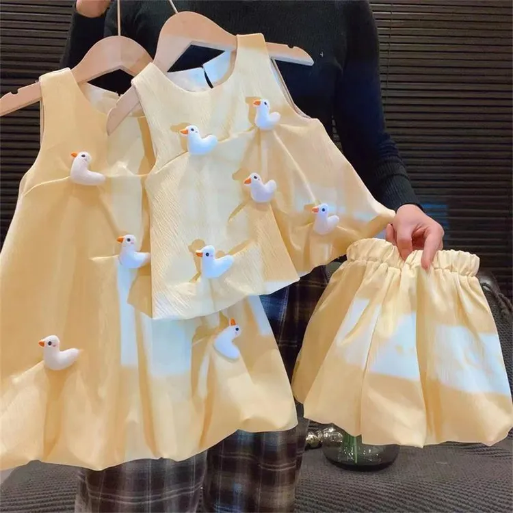 巴拉巴拉童装适用2025夏季新款女童立体小鸭子套装背心两件套无袖