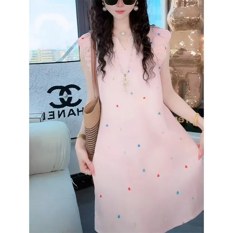 温柔甜美粉色V领连衣裙女2025夏季新款波点刺绣减龄休闲气质裙子