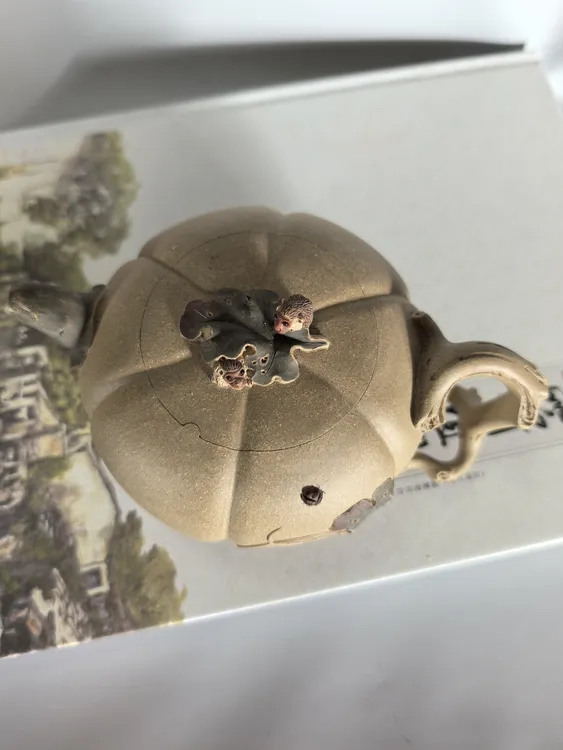 老段泥450CC高级工艺美术师周芳军制