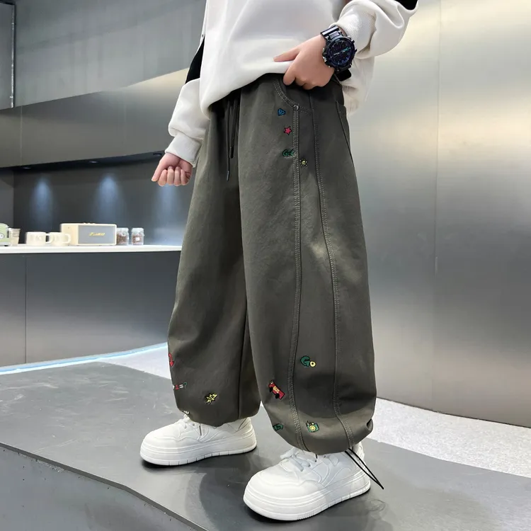 儿童柔软休闲裤松紧带冬季女童刺绣卡通休闲裤百搭卫裤男童宽松