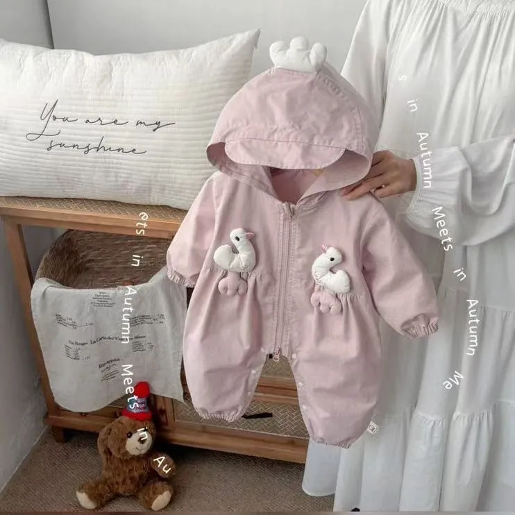 秋装宝宝衣服超萌婴幼儿连体衣新款小月龄连帽爬服可爱外出服