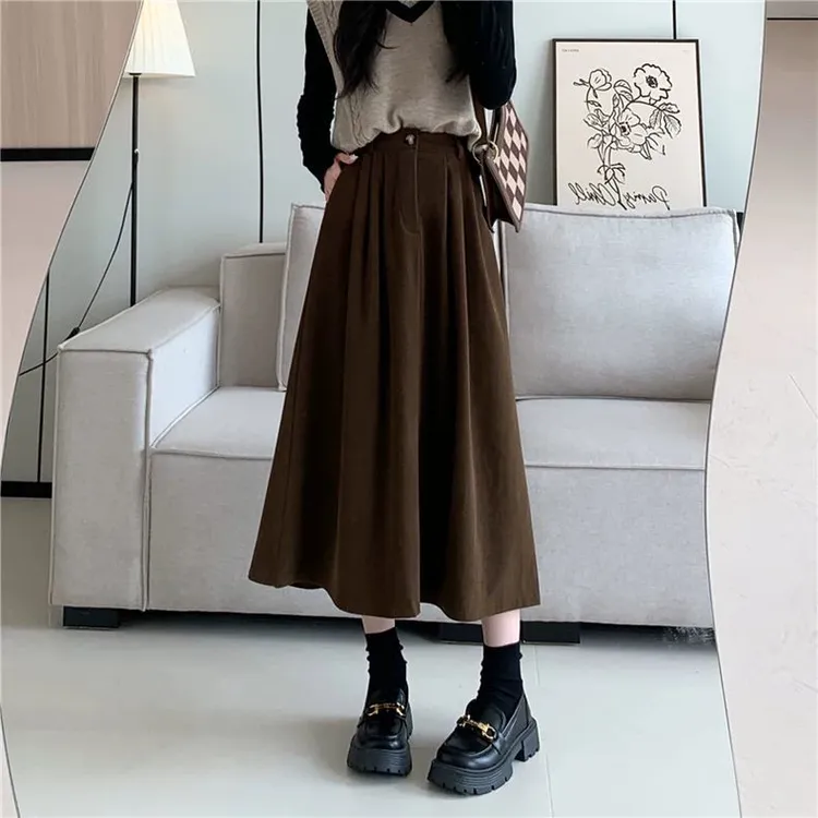 棕色中长款灯芯绒百褶半身裙女秋冬雅丹风高腰a字条绒雪尼尔长裙