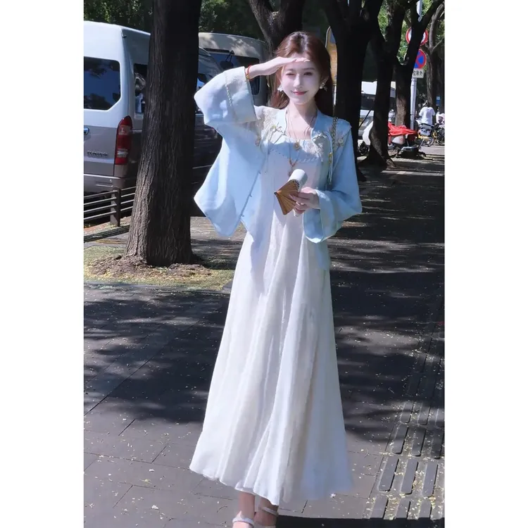 初秋清冷富家千金穿搭上班可穿新中式国风老钱风松弛感女装贵气