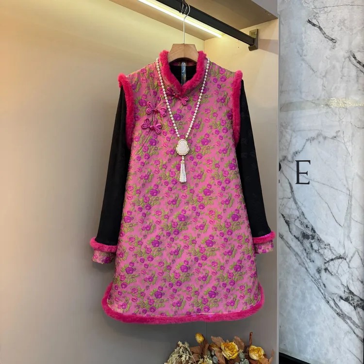 2025秋冬复古国风盘扣拼接显瘦时尚气质内搭+花朵马甲裙套装8861