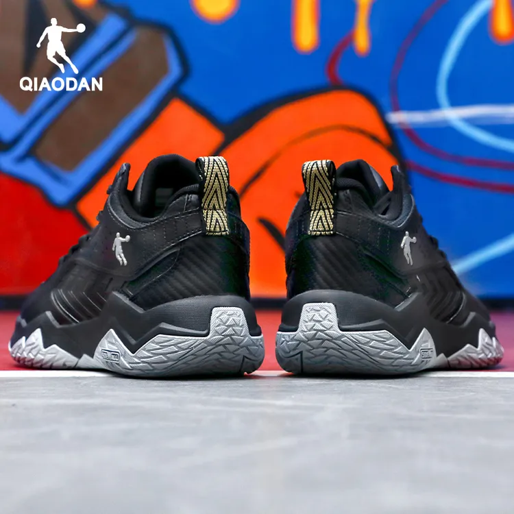 中国乔丹磨砺篮球鞋男2025实战外场革面水泥地防滑耐磨运动鞋男鞋