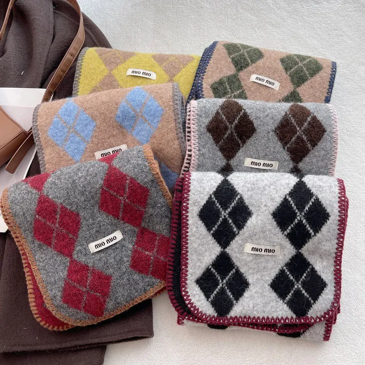 東大门韩系2026年新款菱形格子围巾女冬季氛围感加厚保暖围脖披肩