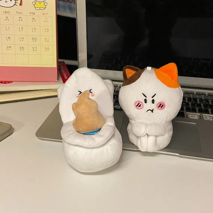零零和猫马桶猫咪玩偶创意毛绒礼品