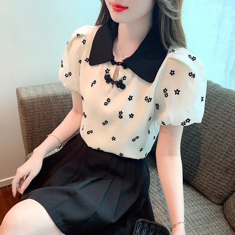新中式盘扣衬衫女夏季爆款设计感娃娃领泡泡短袖雪纺小衫碎花上衣
