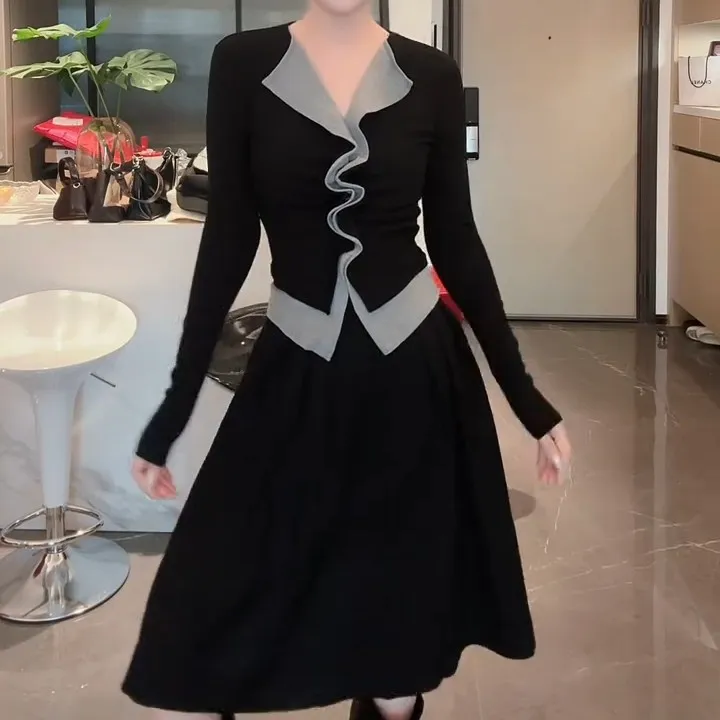 秋季高级感假两件长袖T恤半身裙穿搭套装