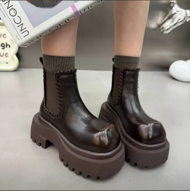 唐小肉中筒圆头厚底马丁靴时尚城市游牧风休闲秋冬厚底15670-5