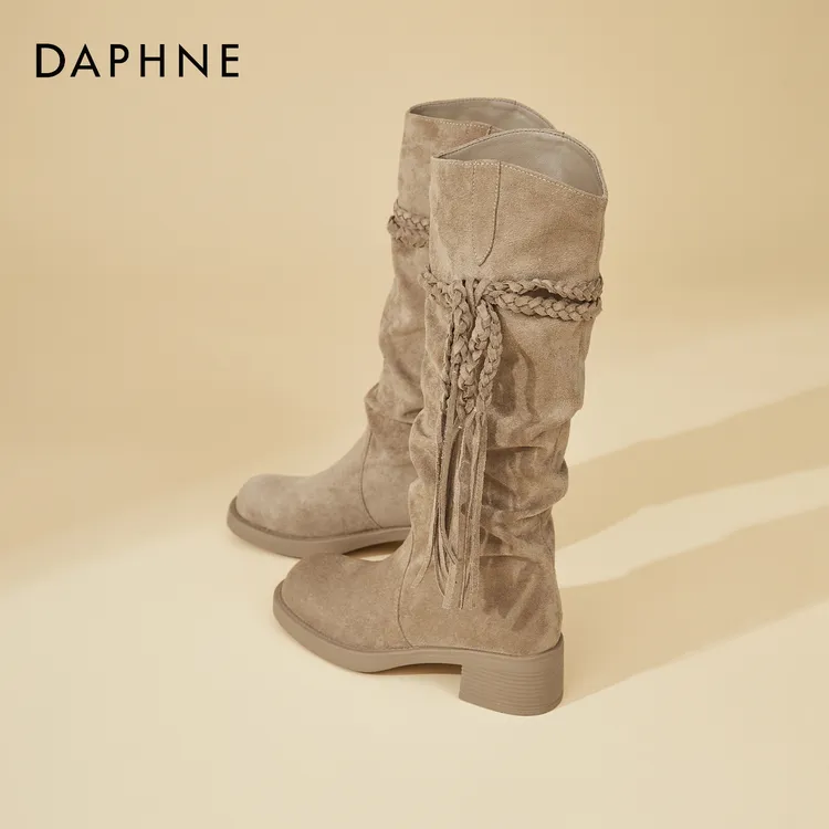 达芙妮长筒靴子女2025新款巨好看早秋瘦瘦靴时尚复古美拉德堆堆靴