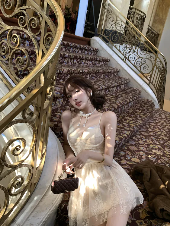 【浮花梦影】纯欲重工蕾丝鱼骨网纱吊带连衣裙