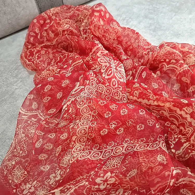 酒红色软糯薄款桑蚕丝丝巾